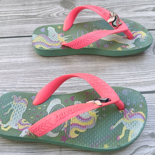 Havaianas flip flops for girls size 27 like new, colorful, unicorn design