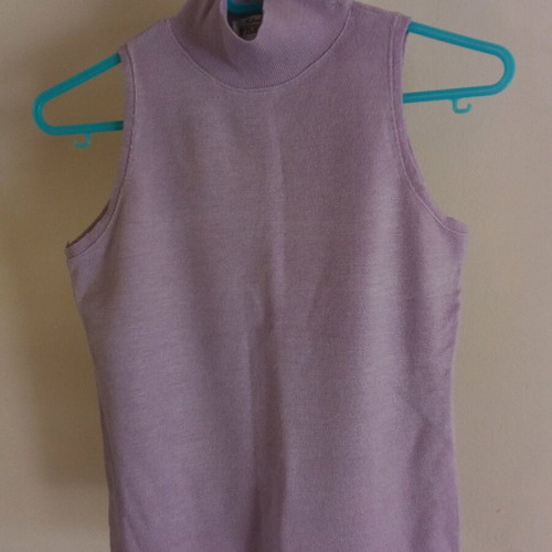 Knitted sleeveless turtleneck purple, like new, size L