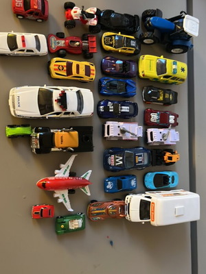Set of 26 toy cars