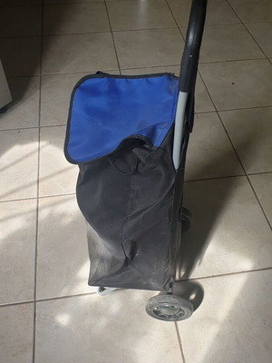 Πτυσσόμενο υφασμάτινο καροτσάκι λαϊκής