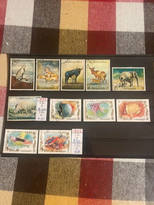 Thematic Stamps like new, 2 sealed rows with animal theme