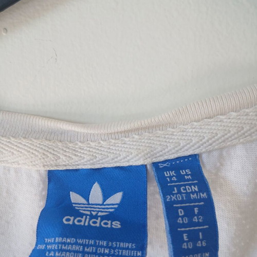 Adidas women's t-shirt like new, size M