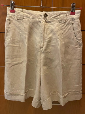 Benetton linen bermuda like new, size 38, beige