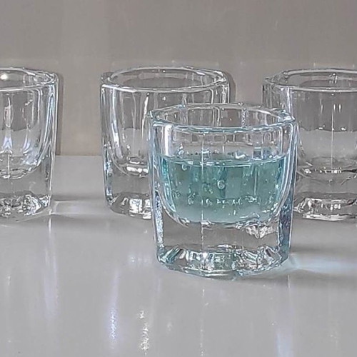 Glass cups for acrylic liquid, pack of 4, new