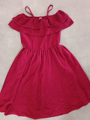 Girls' dress with ruffles, red, sizes 140-146 cm