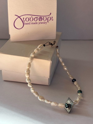 Pearl bracelet handmade like new