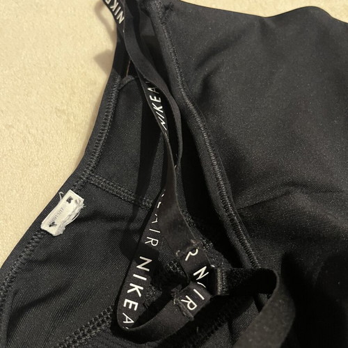 Nike sports bra like new, black, size S