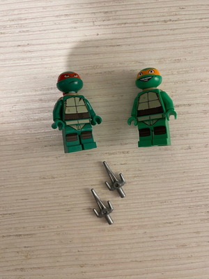 Lego Teenage Mutant Ninja Turtles Michelangelo and Raphael used