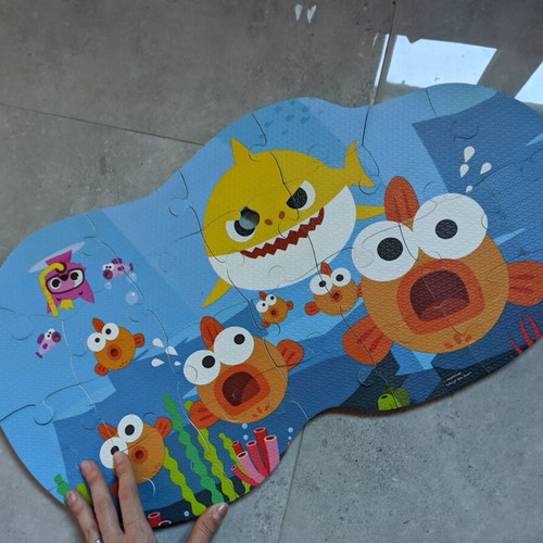 Baby Shark Foam Puzzle used, large soft material
