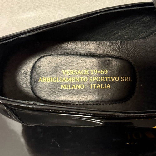 V 19.69 Italia men's black patent leather shoes with gift belt