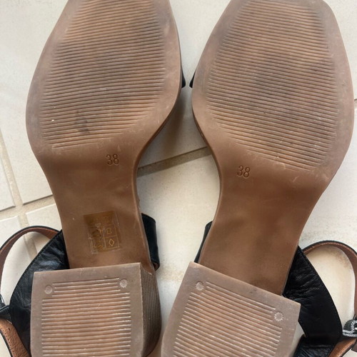 MAGO women's sandals no 38 black like new