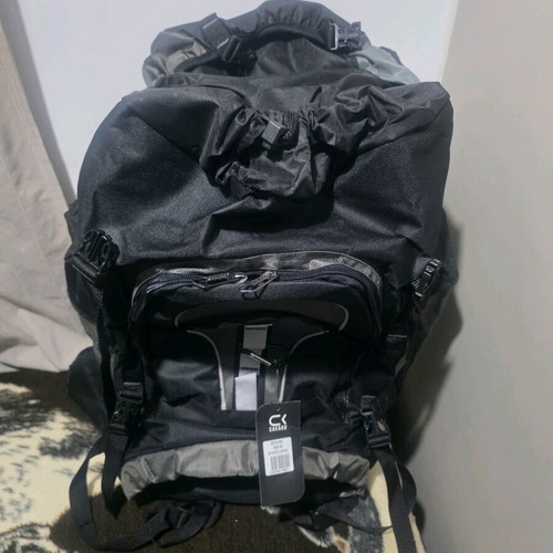 Hiking backpack 95+10LT new with multiple compartments