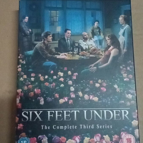 Six Feet Under The Complete Third Series DVD like new, subtitles