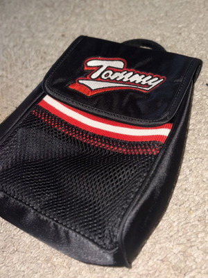 Tommy Hilfiger black bag like new, missing strap, inner zip pocket