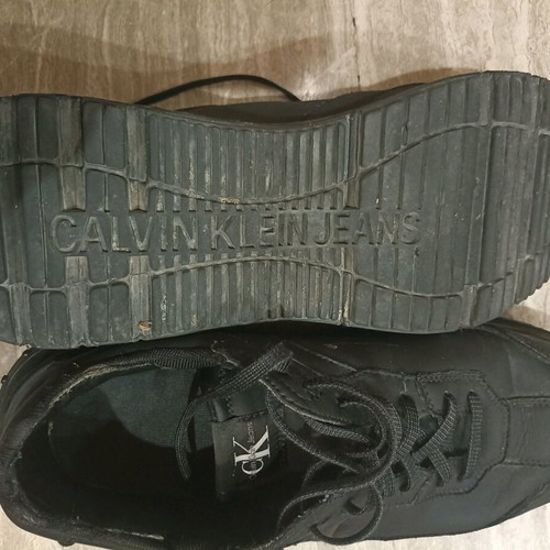 Calvin Klein leather sneakers used, size 44, black