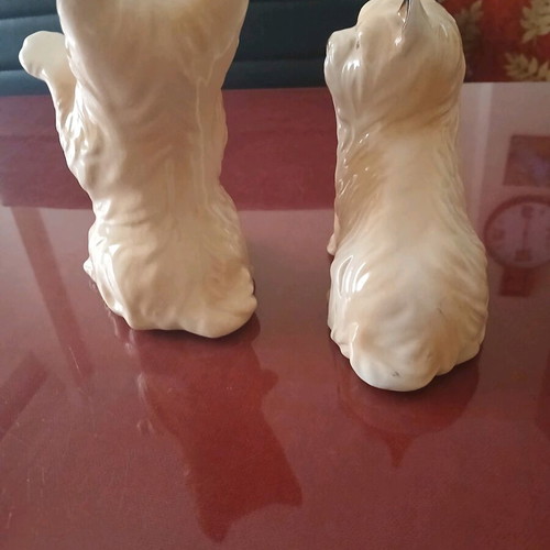 Dog figurines like new, pack of 2 pieces
