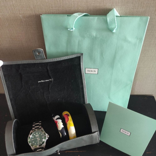 Tous jewelry case leather like new, gray