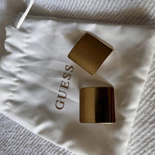 Square stud earrings, gold tone
