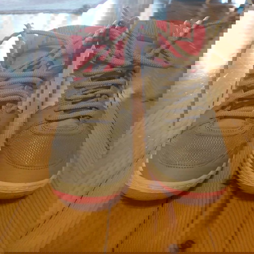 Nike αθλητικά παπούτσια μεταχειρισμένα, νούμερο 38,5, με υπερυψωμένο πάτο