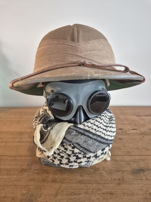 Original WWII German Ultrasin 55% Goggles Set 1942 Merz-Werke Wehrmacht