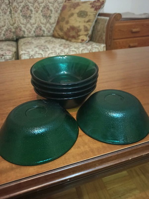 Set of 6 glass bowls dark emerald like new