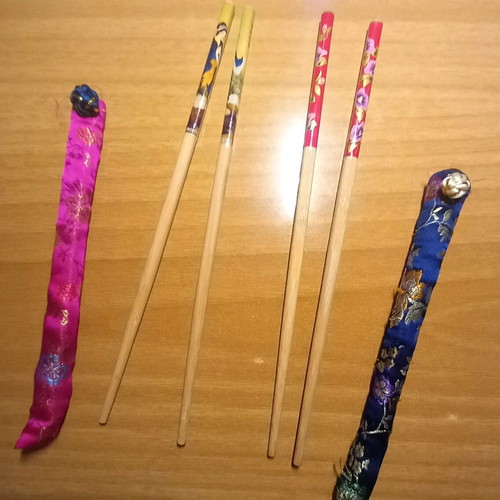 Wooden chopsticks with fabric case new