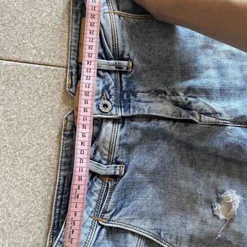 Skinny slim tapered distressed vintage jeans by Staff Jeans&Co used