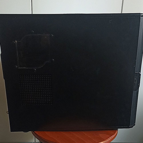 Thermaltake VL80001W2Z V3 Black Edition PC case like new