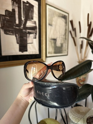Gucci vintage unisex sunglasses brown used with case