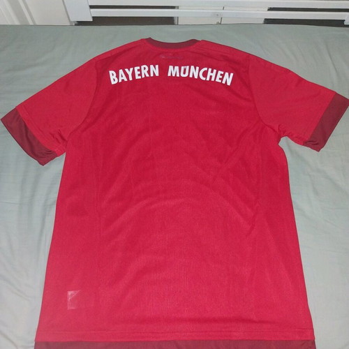 Bayern Munich 2015-16 jersey new, size L