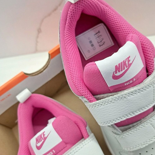 Nike kids shoes new, size 33.5, white sports