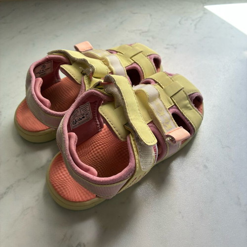 Kickers sandals used, size 25, pink and yellow