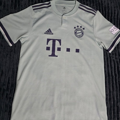 Bayern Munich Away 2018/19 jersey like new, authentic Adidas