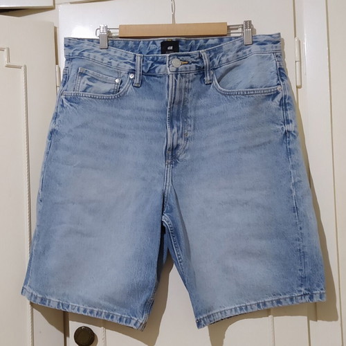 H&M jean bermuda shorts new, size 46, blue