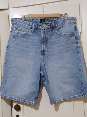 H&M jean bermuda shorts new, size 46, blue