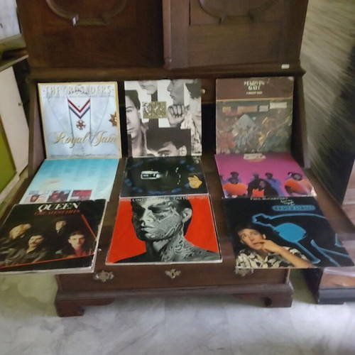 Vinyl records used, pack of 82, rock music