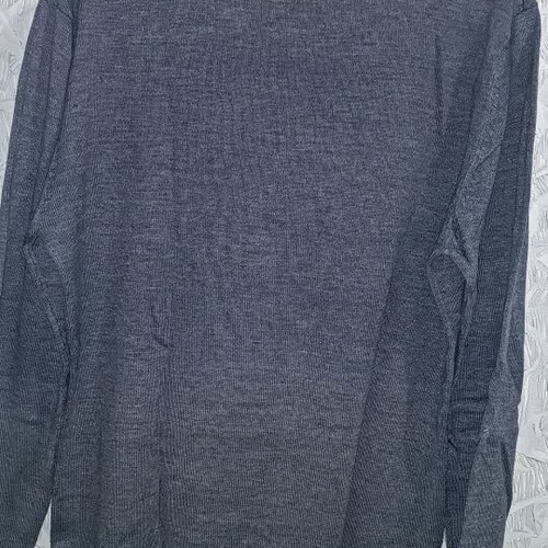Pullover size Medium like new