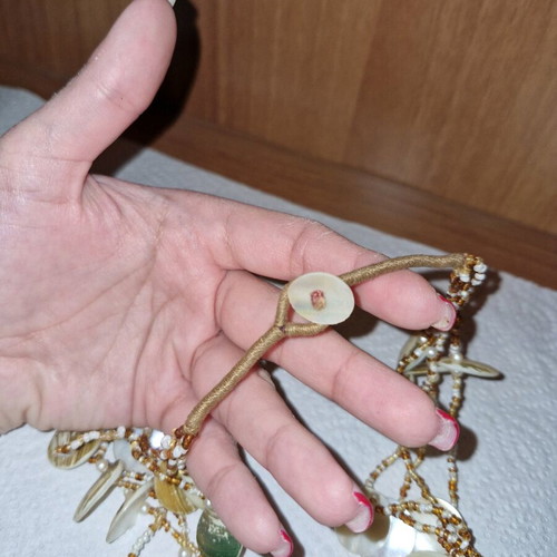 Handmade quadruple necklace with shells new