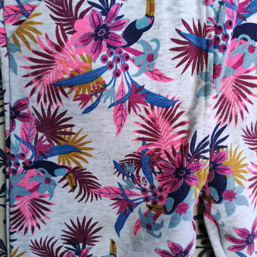 Dpam girls' tracksuit like new, warm with bright colors for ages 5-7