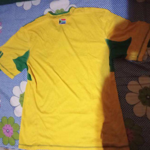 South Africa team jersey 2010 like new, size L
