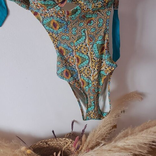 One-piece swimsuit Bilitis like new, paisley print, size EU 70C
