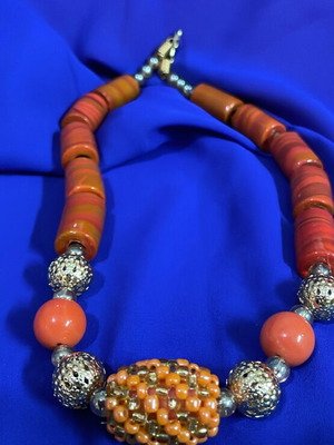 Necklace large fancy orange new with gold beads