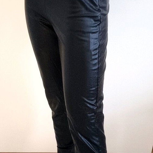 Stradivarius women's black leather-look pants M like new with minimal wear