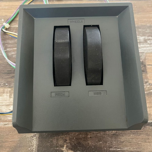 Studiologic SL-880 Pro original pitch and mod wheels assembly