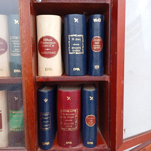 Deagostini miniature books used, 56 titles with mini bookshelf