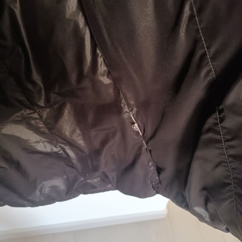 Toy G. jacket used, black, size S, down filled with natural fur hood