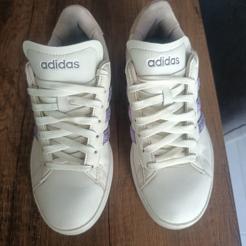 Adidas women's athletic shoes size 38, white