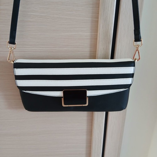 Folli Follie leather crossbody bag, black and white