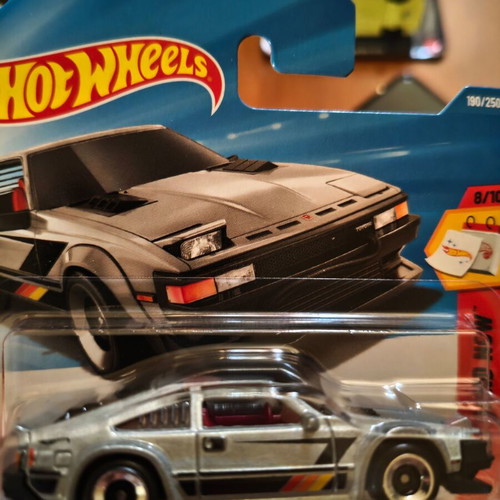 Hot Wheels Toyota Supra 82 toy car