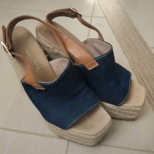 Platform sandals like new, beige and blue, size 37